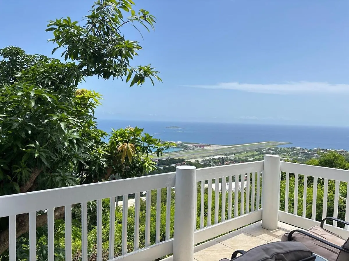 1Br Getaway With Breathtaking Views And King Bed Apartment Contant  United States Virgin Islands