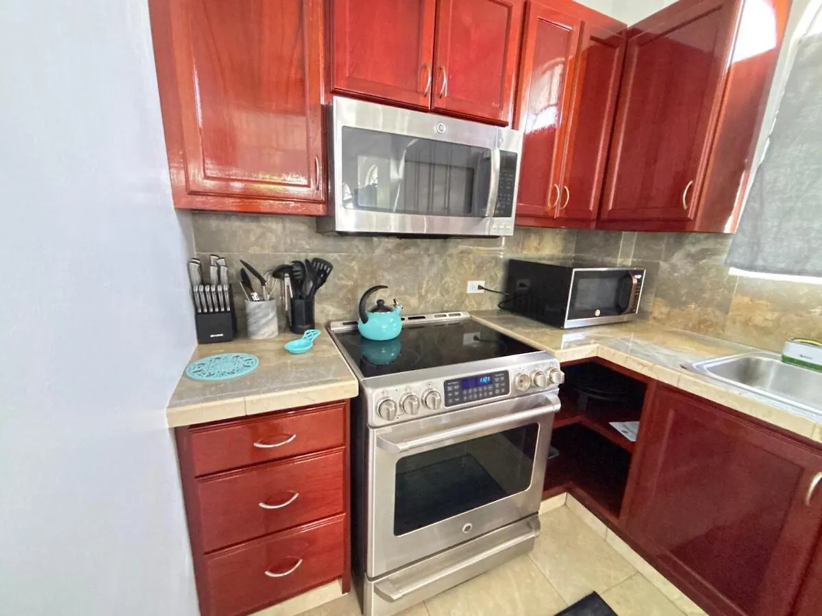 Appartamento 1Br Getaway With Breathtaking Views And King Bed Contant