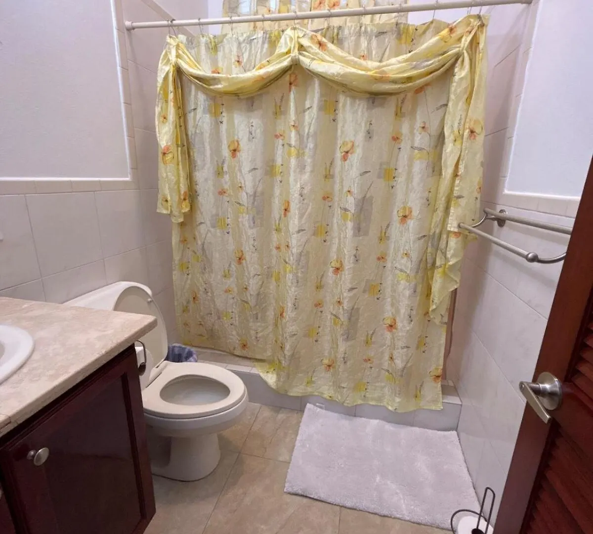 Appartamento 1Br Getaway With Breathtaking Views And King Bed Contant